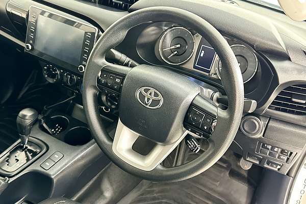 2022 Toyota HILUX SR (4x4) GUN126R 4X4
