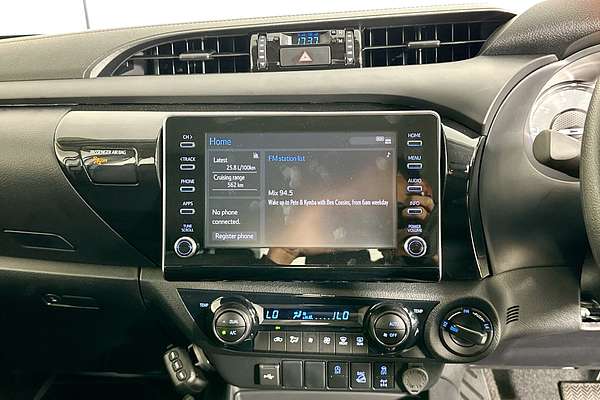 2025 Toyota HILUX SR 48V (4x4) GUN126R RC 4X4