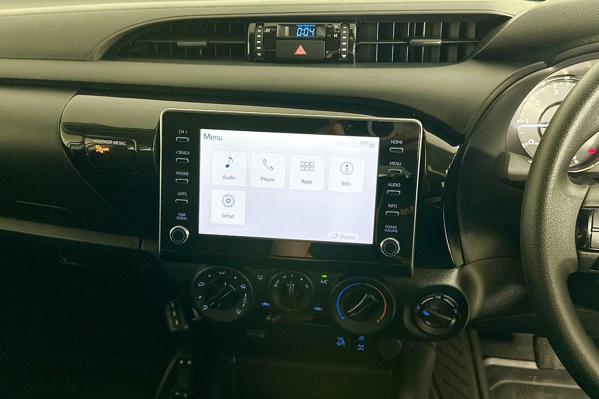 2025 Toyota HILUX SR (4x4) STEEL WHEELS GUN126R RC 4X4