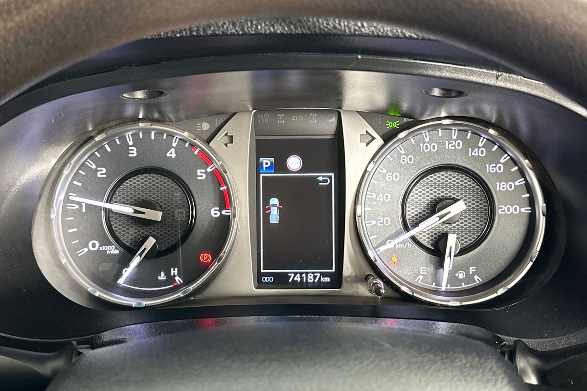 2021 Toyota HILUX SR (4x4) GUN126R FACELIFT 4X4