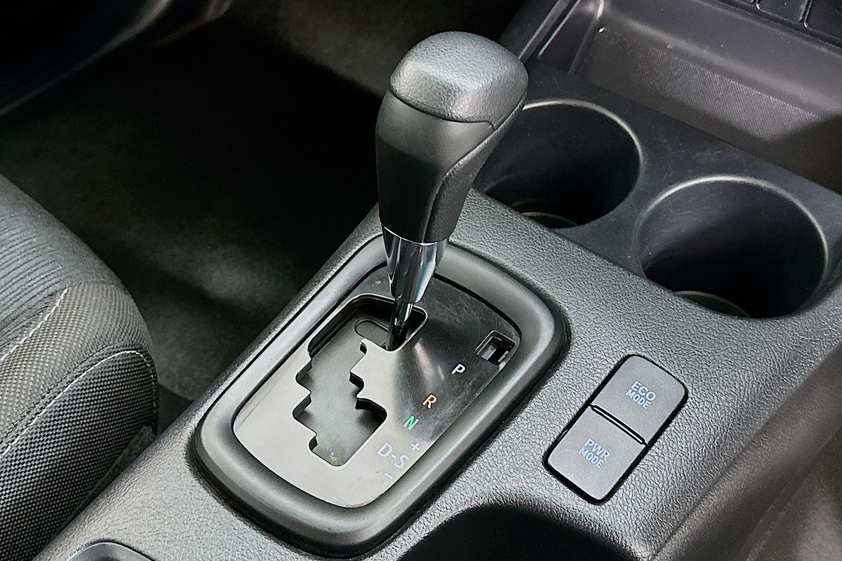 2021 Toyota HILUX SR (4x4) GUN126R FACELIFT 4X4