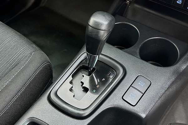 2021 Toyota HILUX SR (4x4) GUN126R FACELIFT 4X4