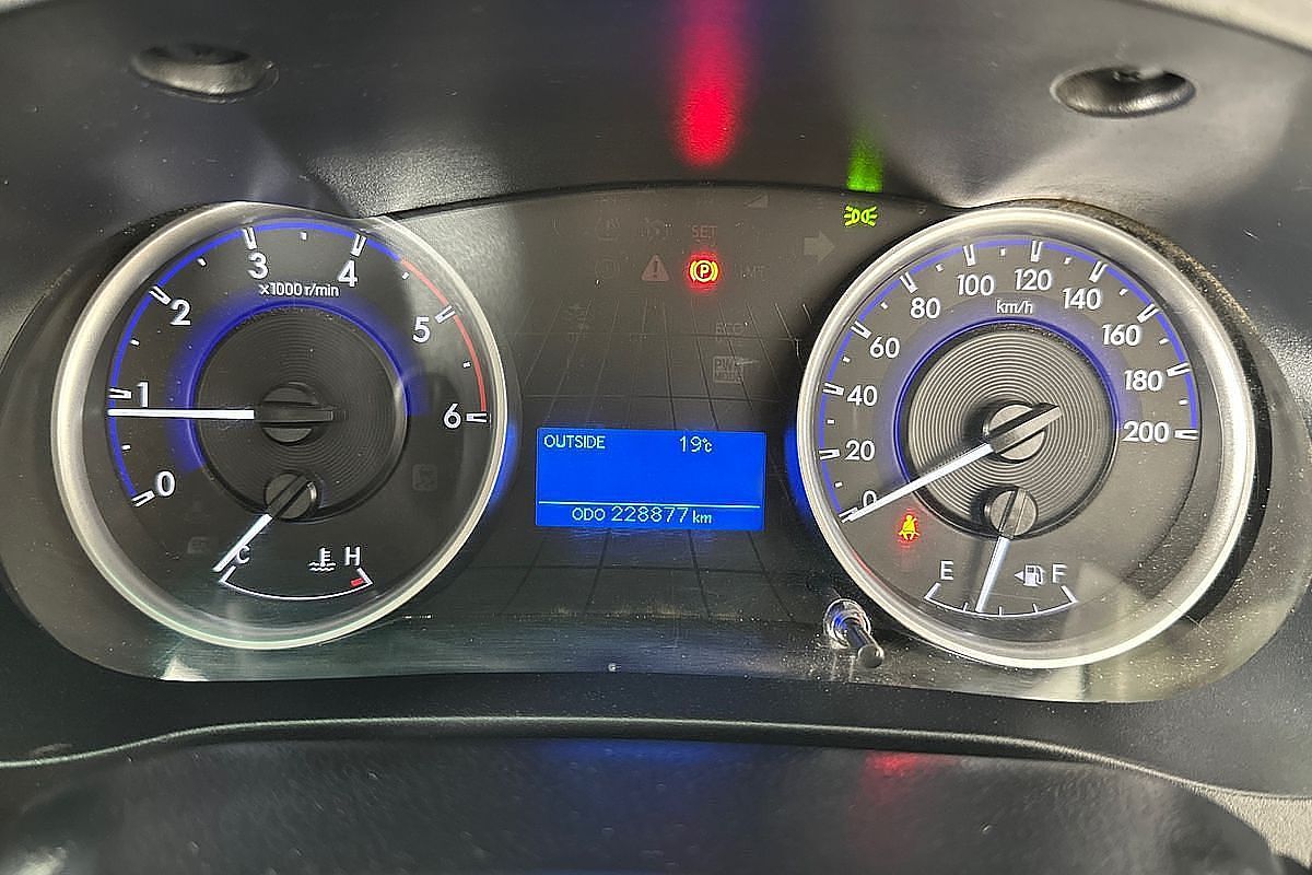 2018 Toyota Hilux SR GUN126R 4X4
