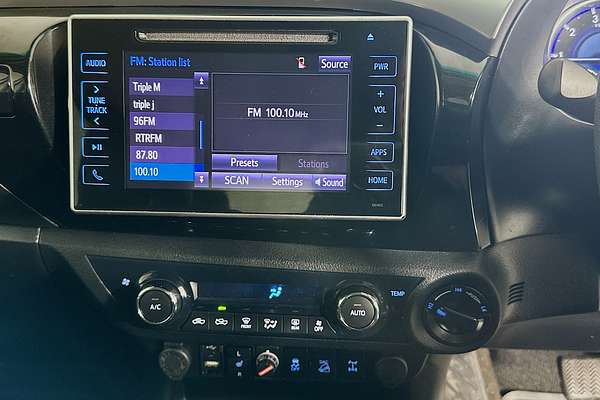2020 Toyota HILUX SR5 (4x4) GUN126R MY19 UPGRADE 4X4