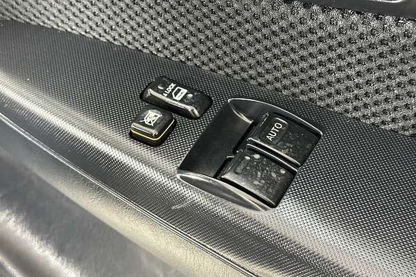 2015 Toyota Hilux SR KUN26R 4X4