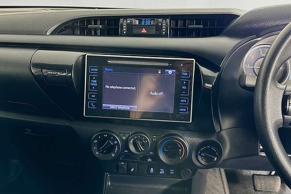 2018 Toyota Hilux SR GUN126R 4X4