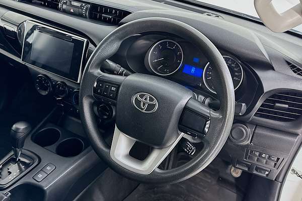 2018 Toyota HILUX SR (4x4) GUN126R MY17 4X4
