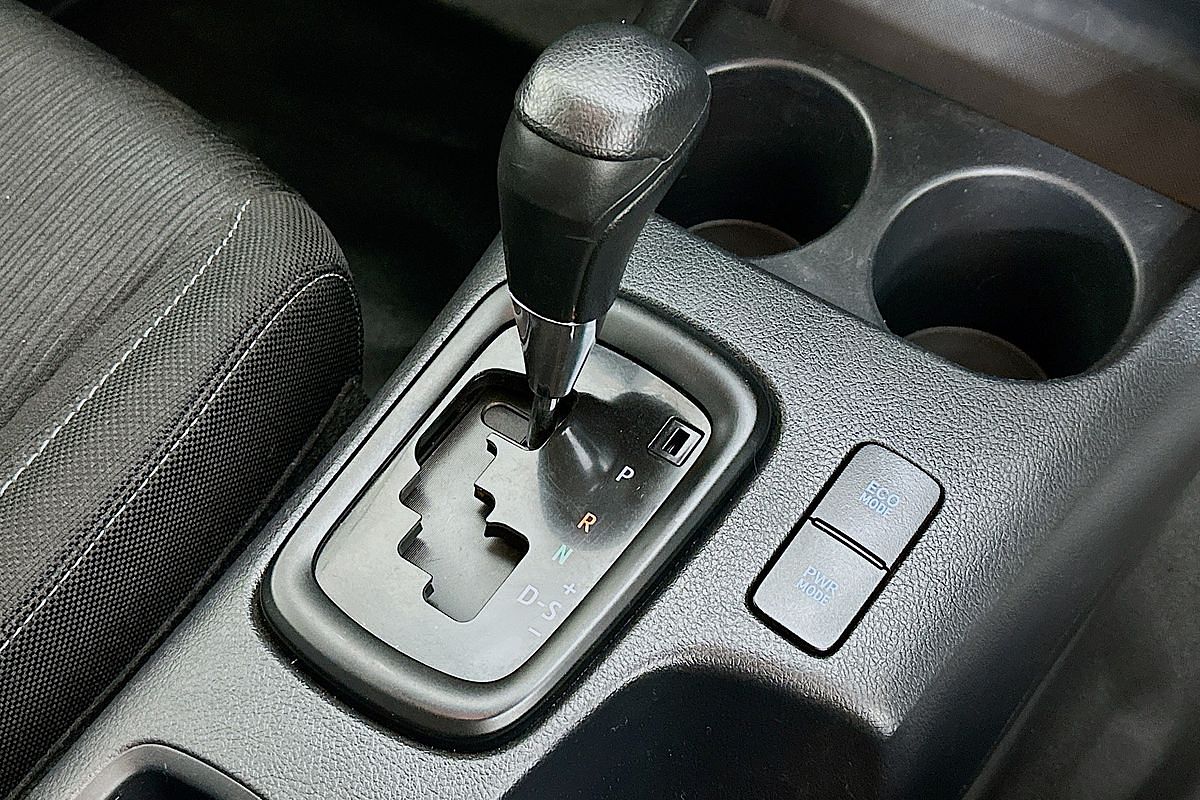 2018 Toyota HILUX SR (4x4) GUN126R MY19 4X4