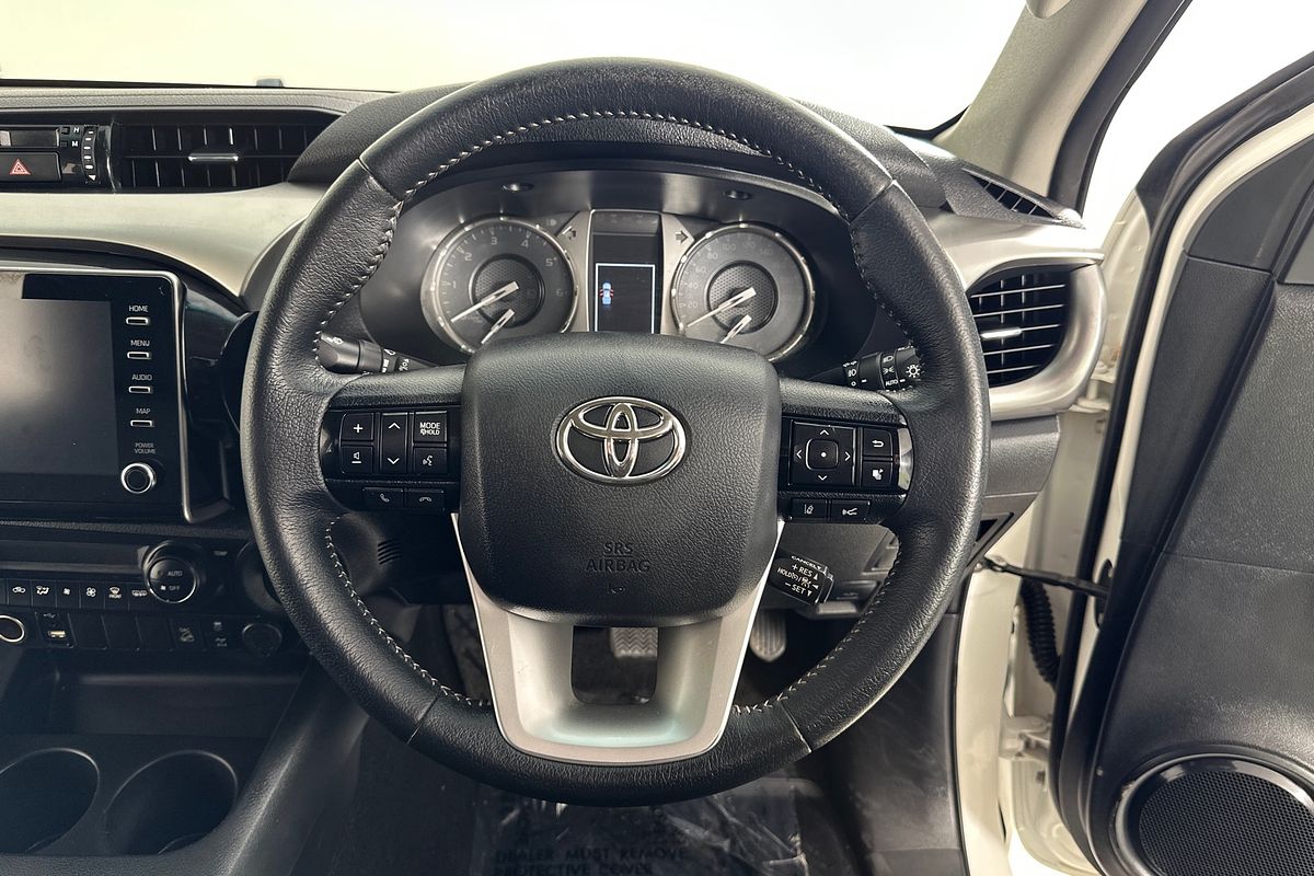 2021 Toyota HILUX SR5 (4x4) GUN126R FACELIFT 4X4