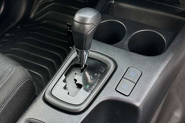 2021 Toyota HILUX SR (4x4) GUN126R 4X4