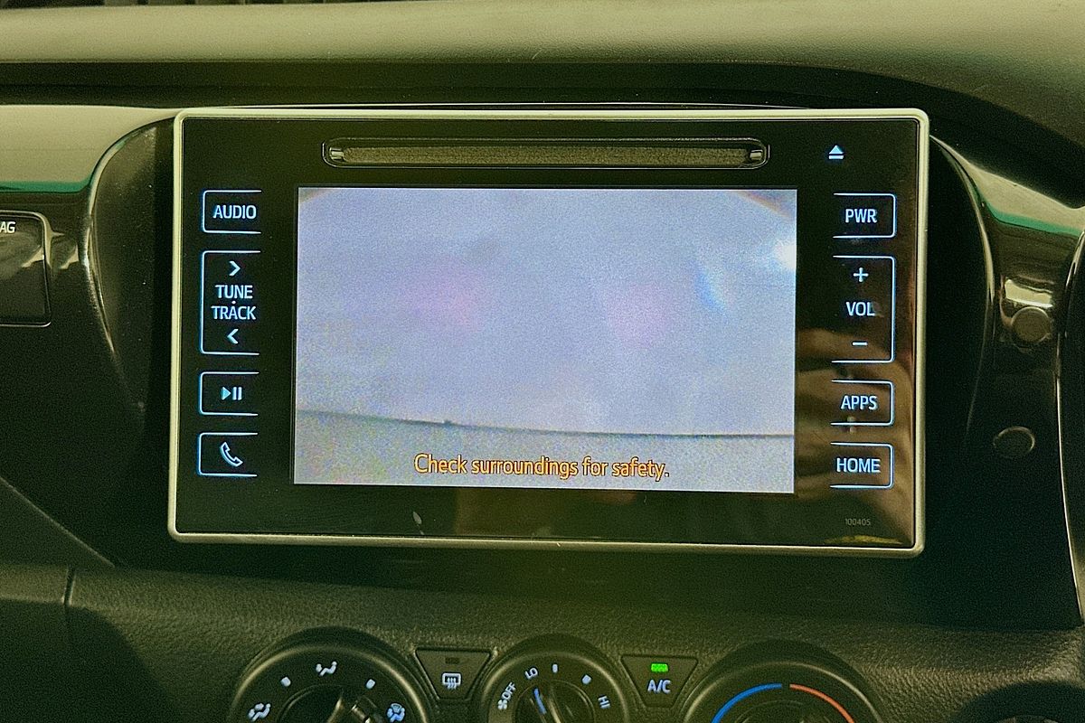 2019 Toyota HILUX SR (4x4) GUN126R MY19 4X4