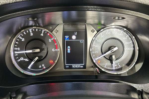 2020 Toyota HILUX SR (4x4) GUN126R FACELIFT 4X4