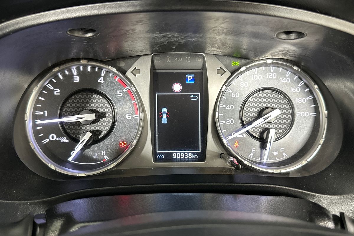 2021 Toyota HILUX SR (4x4) GUN126R FACELIFT 4X4