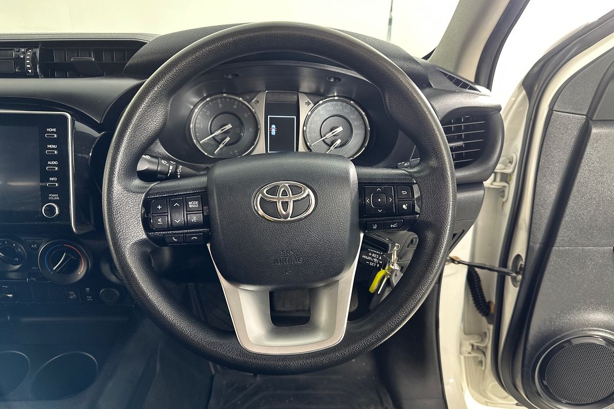 2021 Toyota HILUX SR (4x4) GUN126R FACELIFT 4X4