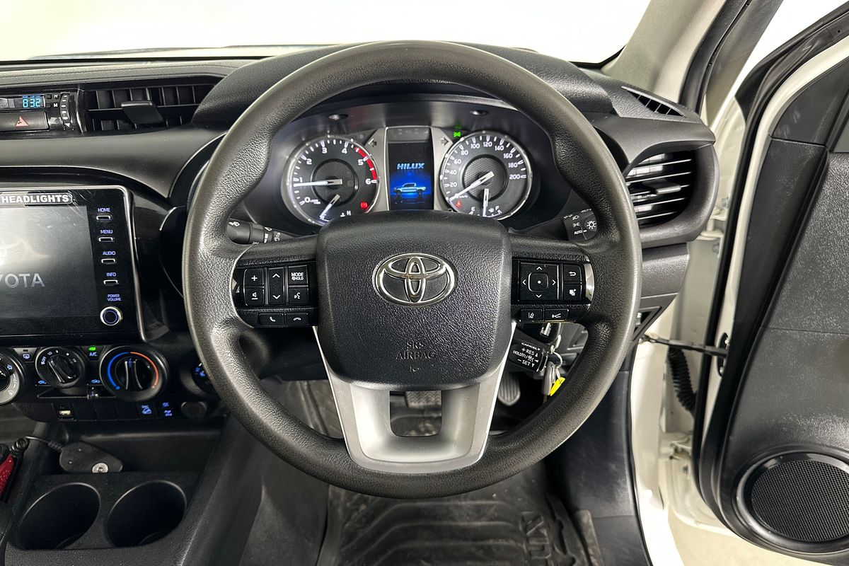 2021 Toyota HILUX SR (4x4) GUN126R FACELIFT 4X4