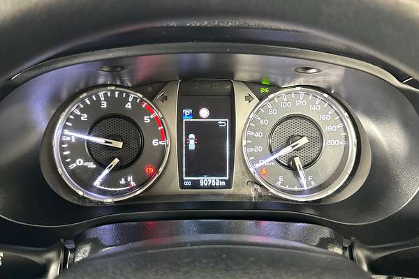 2021 Toyota HILUX SR (4x4) GUN126R FACELIFT 4X4