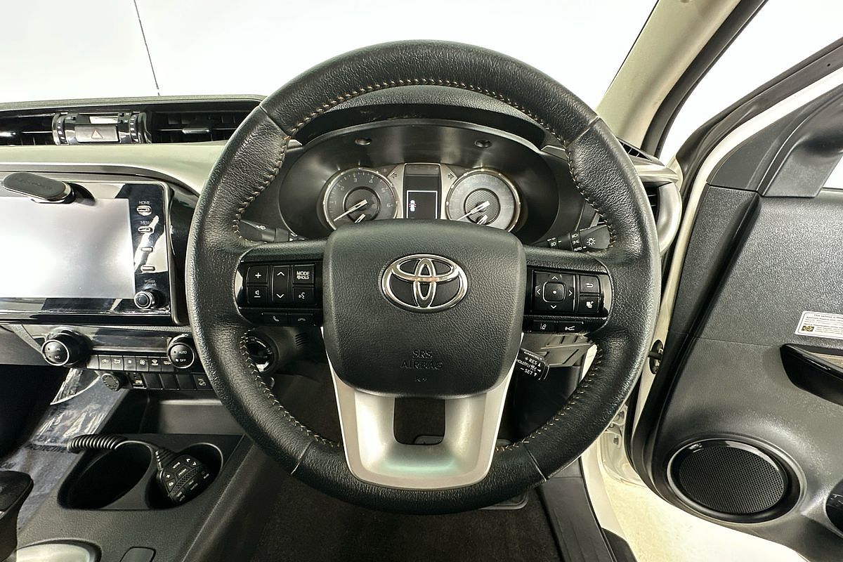 2021 Toyota HILUX SR5 (4x4) GUN126R 4X4