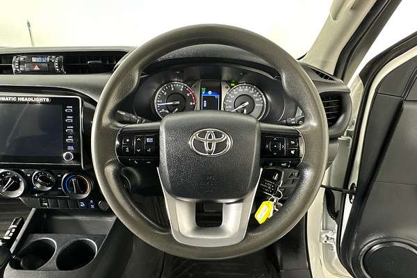 2021 Toyota HILUX SR (4x4) GUN126R FACELIFT 4X4
