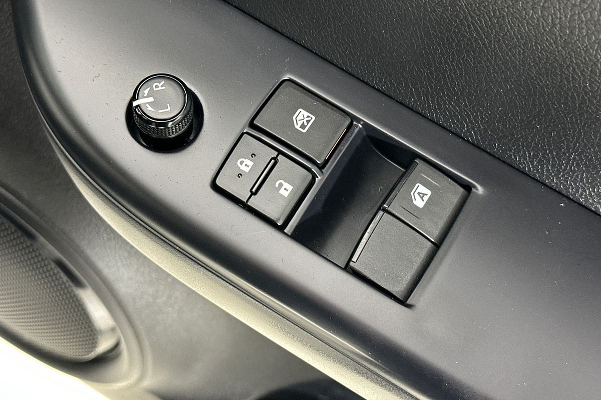 2022 Toyota HILUX WORKMATE (4x2) TGN121R 4x2