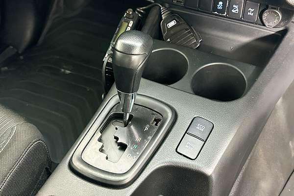 2020 Toyota HILUX SR (4x4) GUN126R MY19 UPGRADE 4X4