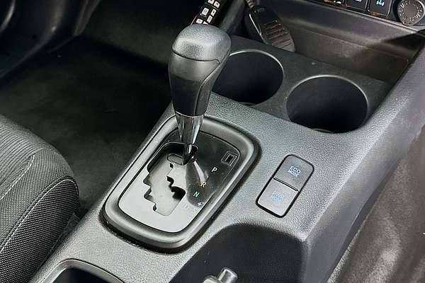 2020 Toyota HILUX SR (4x4) GUN126R MY19 UPGRADE 4X4