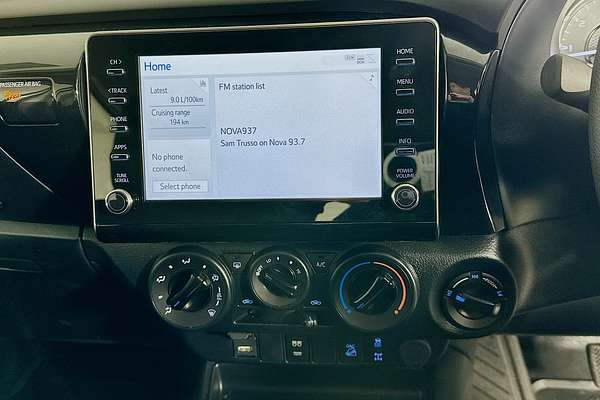 2023 Toyota HILUX SR GUN126R 4X4