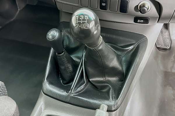 2013 Toyota HILUX SR (4x4) KUN26R MY14 4X4