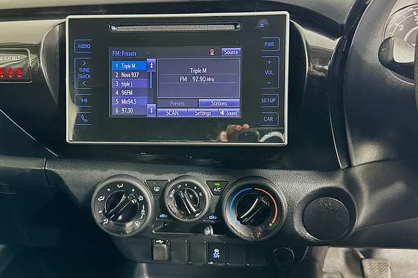 2017 Toyota HILUX WORKMATE GUN122R REAR WHEEL DRIVE