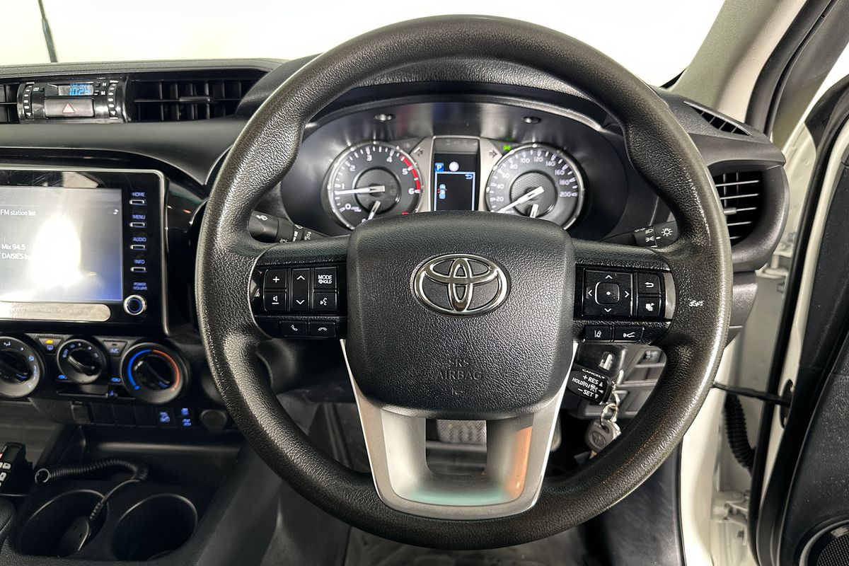 2021 Toyota HILUX SR (4x4) GUN126R FACELIFT 4X4