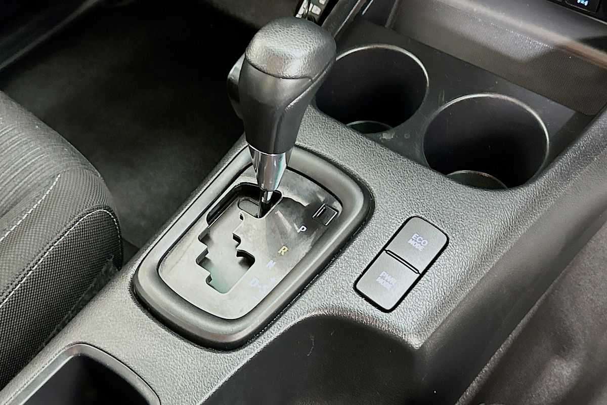 2021 Toyota HILUX SR (4x4) GUN126R 4X4