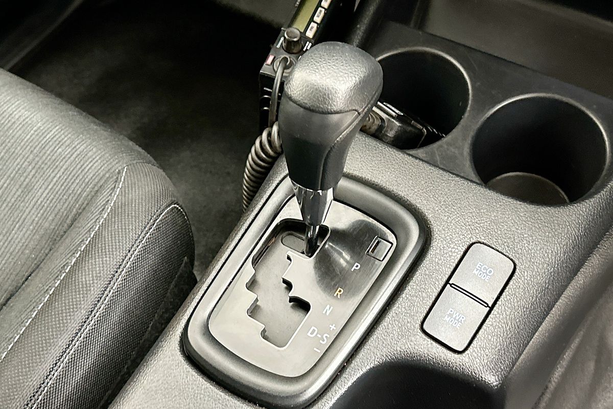 2021 Toyota HILUX SR (4x4) GUN126R FACELIFT 4X4