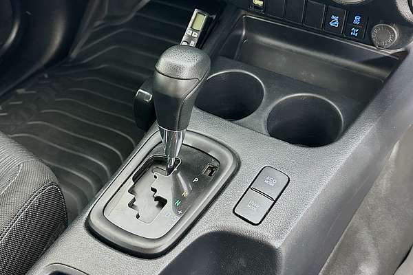 2021 Toyota HILUX SR (4x4) GUN126R 4X4