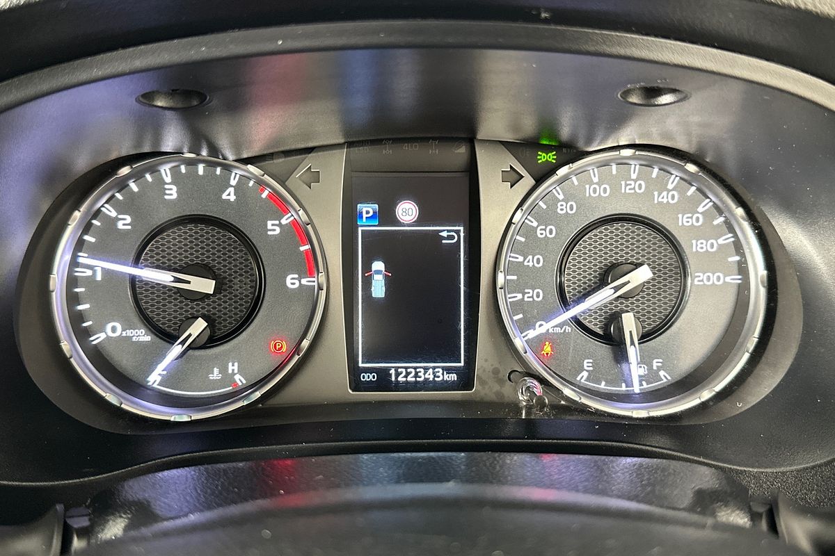 2021 Toyota HILUX SR (4x4) GUN126R FACELIFT 4X4