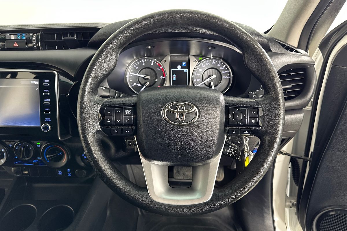 2022 Toyota HILUX SR (4x4) GUN126R 4X4