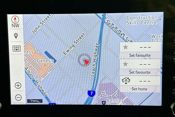 2021 Toyota HILUX SR5 (4x4) GUN126R FACELIFT 4X4