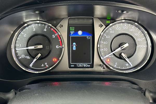 2020 Toyota Hilux SR (4x4) GUN126R FACELIFT 4X4