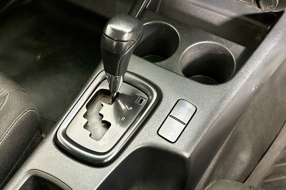 2020 Toyota HILUX SR (4x4) GUN126R MY19 UPGRADE 4X4