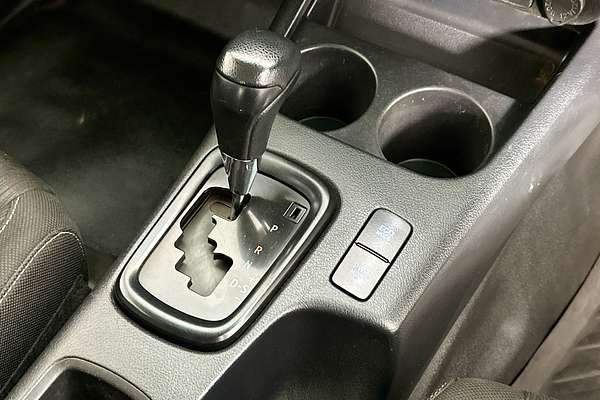 2020 Toyota HILUX SR (4x4) GUN126R MY19 UPGRADE 4X4