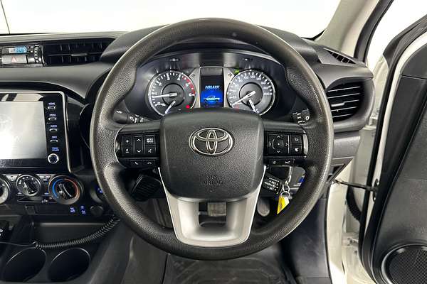 2022 Toyota HILUX SR (4x4) GUN126R 4X4