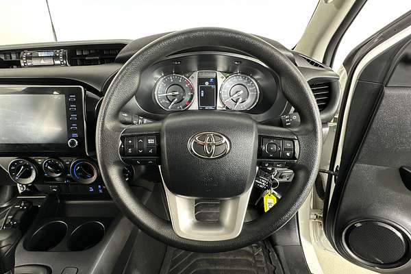 2024 Toyota HILUX SR (4x4) GUN126R 4X4