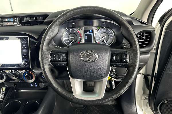 2022 Toyota HILUX SR (4x4) GUN126R 4X4