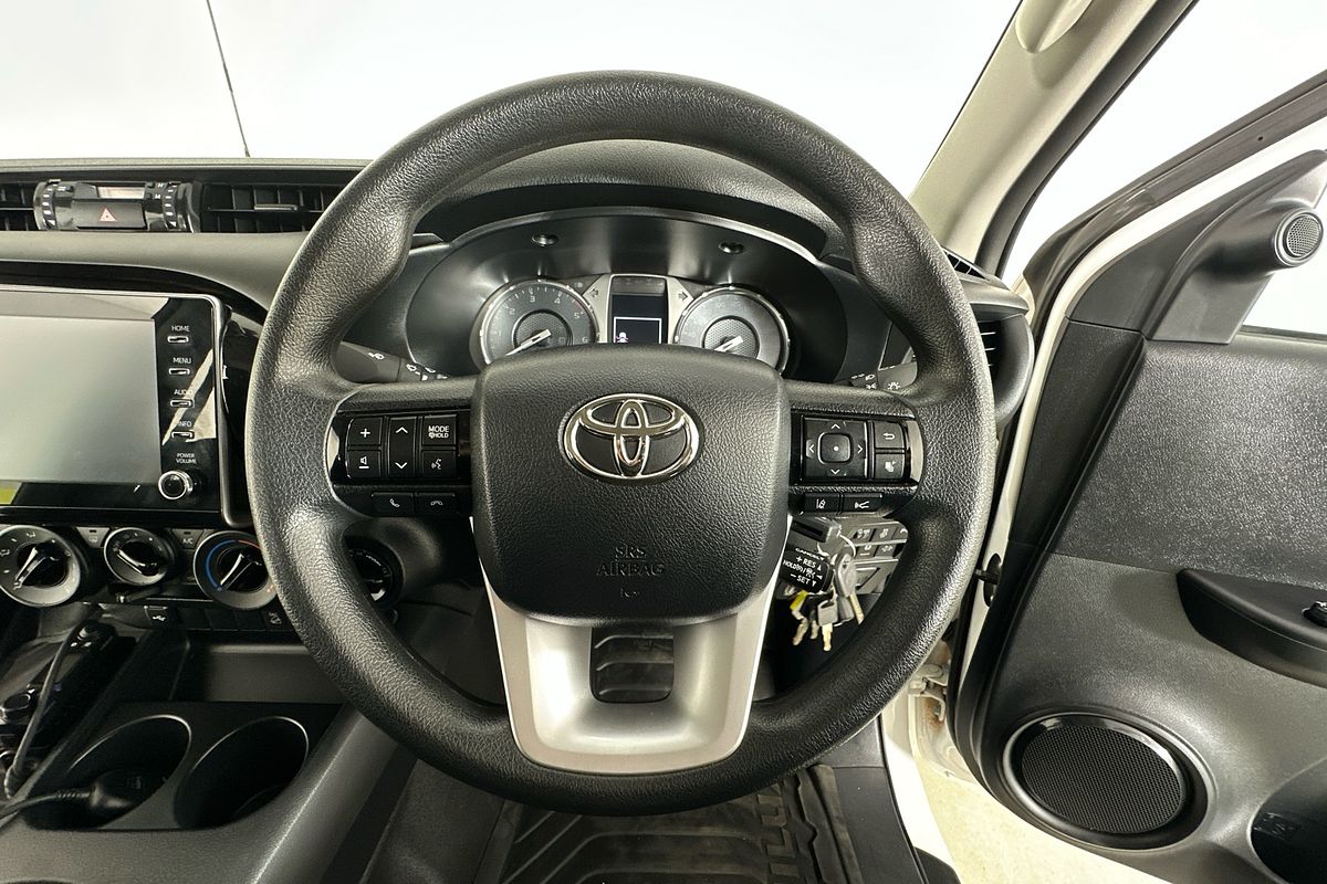 2024 Toyota HILUX SR (4x4) GUN126R 4X4