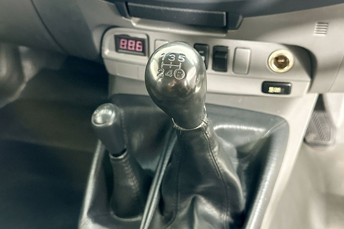 2012 Toyota HILUX SR (4x4) KUN26R MY12 4X4