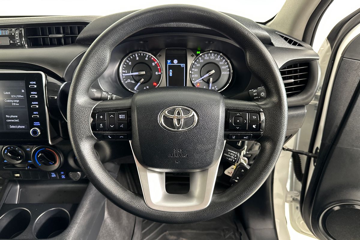 2020 Toyota HILUX SR (4x4) GUN126R FACELIFT 4X4