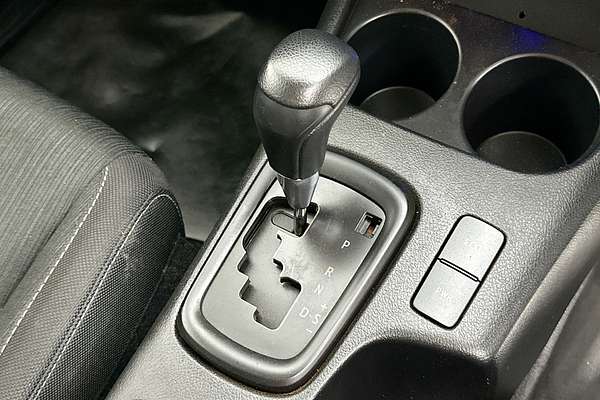 2023 Toyota HILUX SR (4x4) GUN126R 4X4