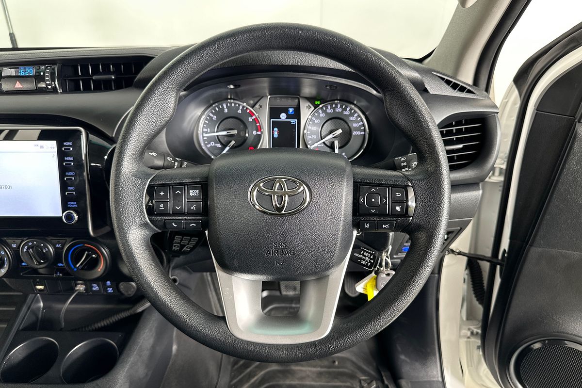 2023 Toyota HILUX SR (4x4) GUN126R 4X4