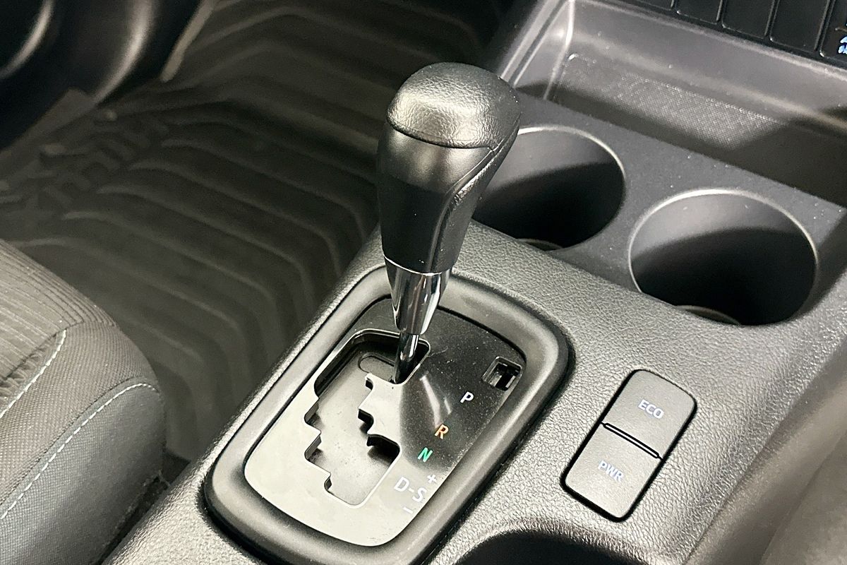 2024 Toyota HILUX SR (4x4) GUN126R 4X4