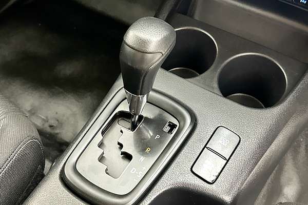 2021 Toyota HILUX SR (4x4) GUN126R FACELIFT 4X4