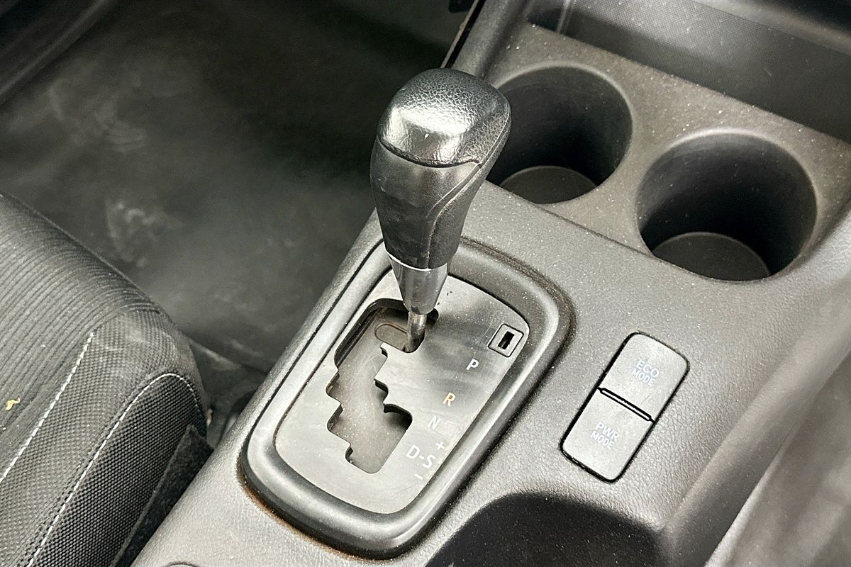 2019 Toyota HILUX SR (4x4) GUN126R MY19 4X4