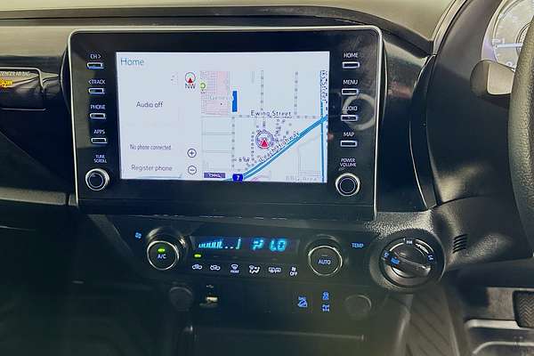 2020 Toyota HILUX SR5 (4x4) GUN126R FACELIFT 4X4